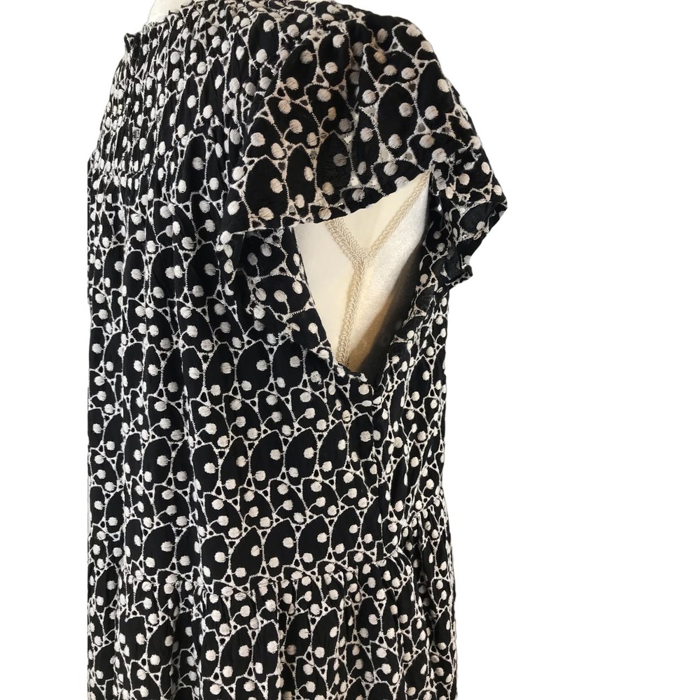 Ann Taylor Loft Black & White Eyelet Smocked Yoke Swing Dress Size Medium - Picture 4 of 11
